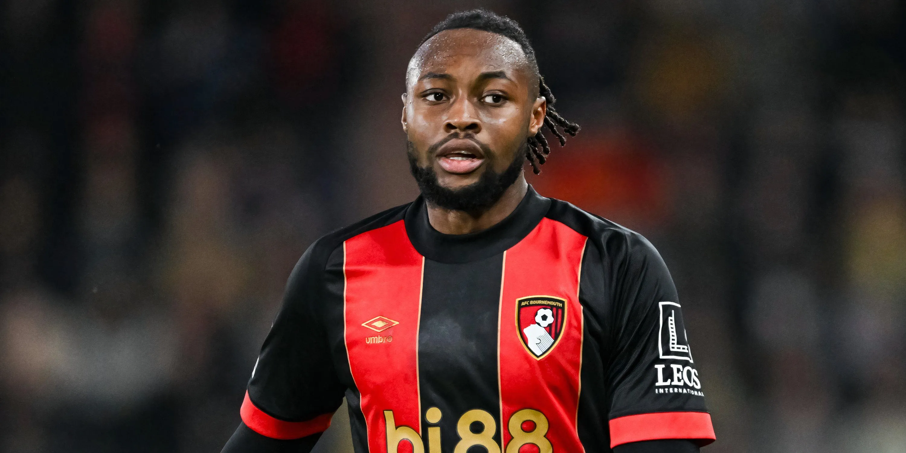 Tiền đạo Antoine Semenyo của Bournemouth trong một pha bóng tại Ngoại hạng Anh