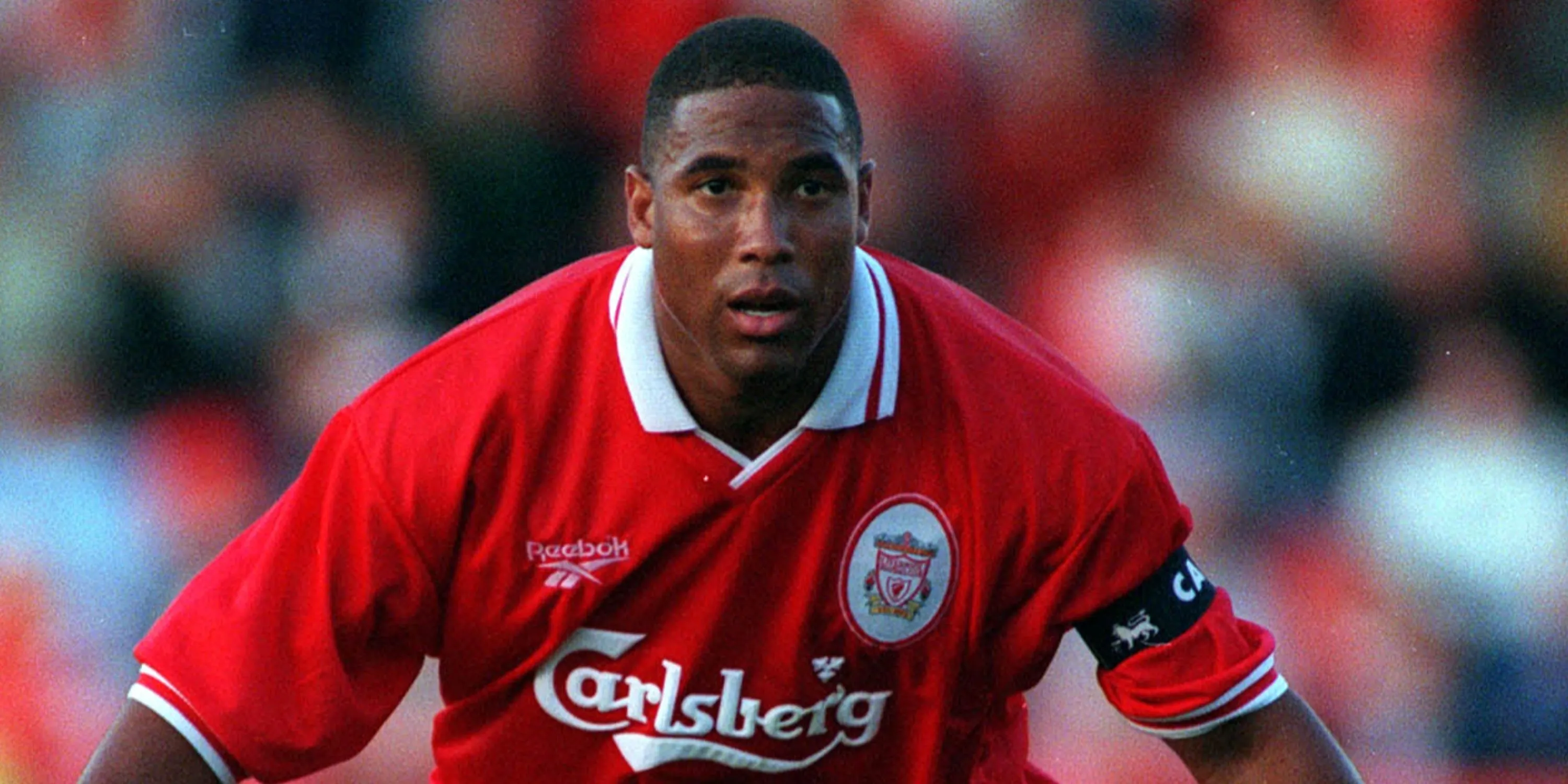 Chân dung John Barnes thời còn thi đấu cho Liverpool