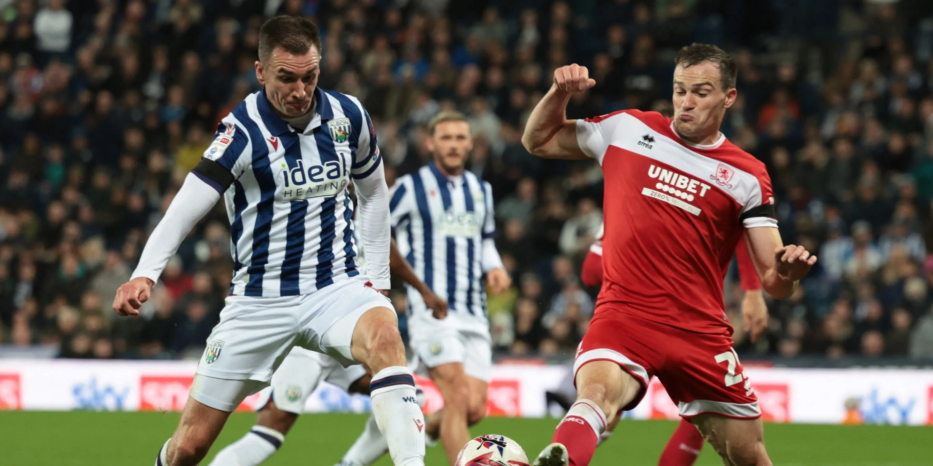 Jed Wallace - cầu thủ chạy cánh đang thi đấu cho West Brom.