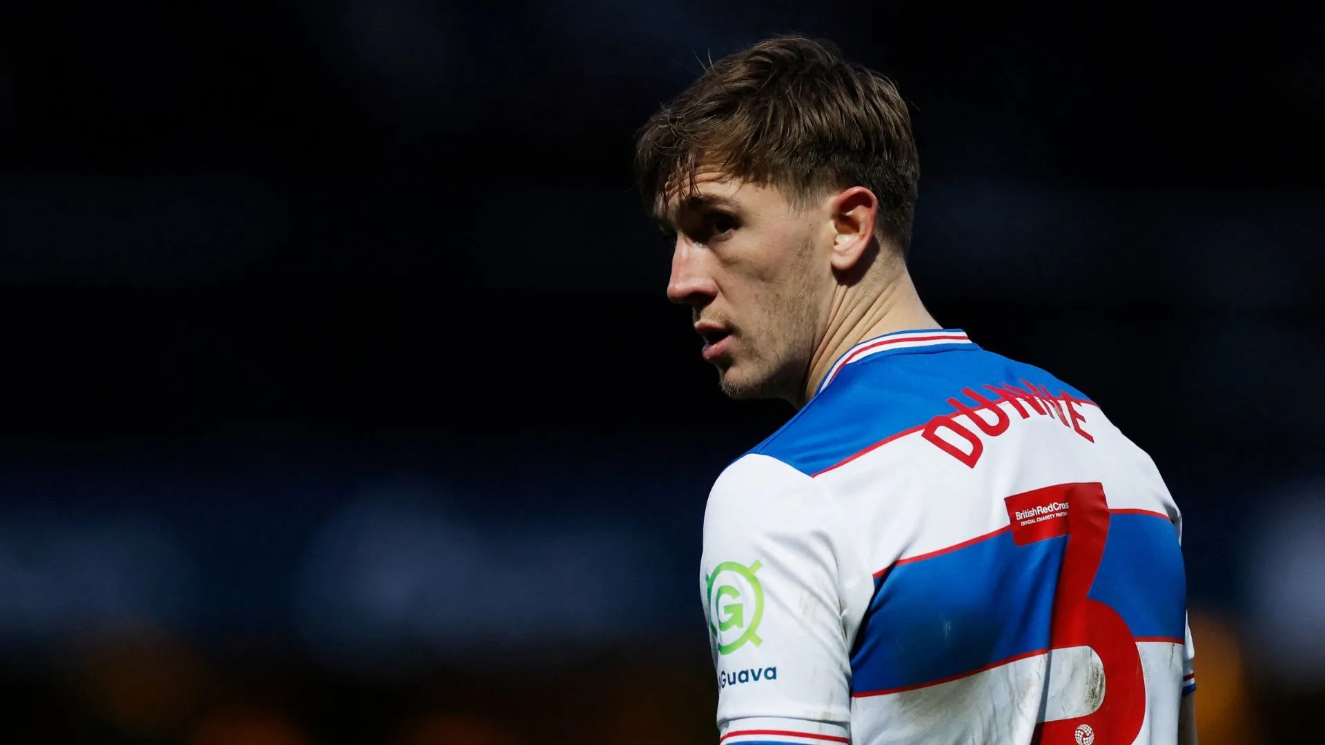 Jimmy Dunne trong màu áo QPR thi đấu tại Championship