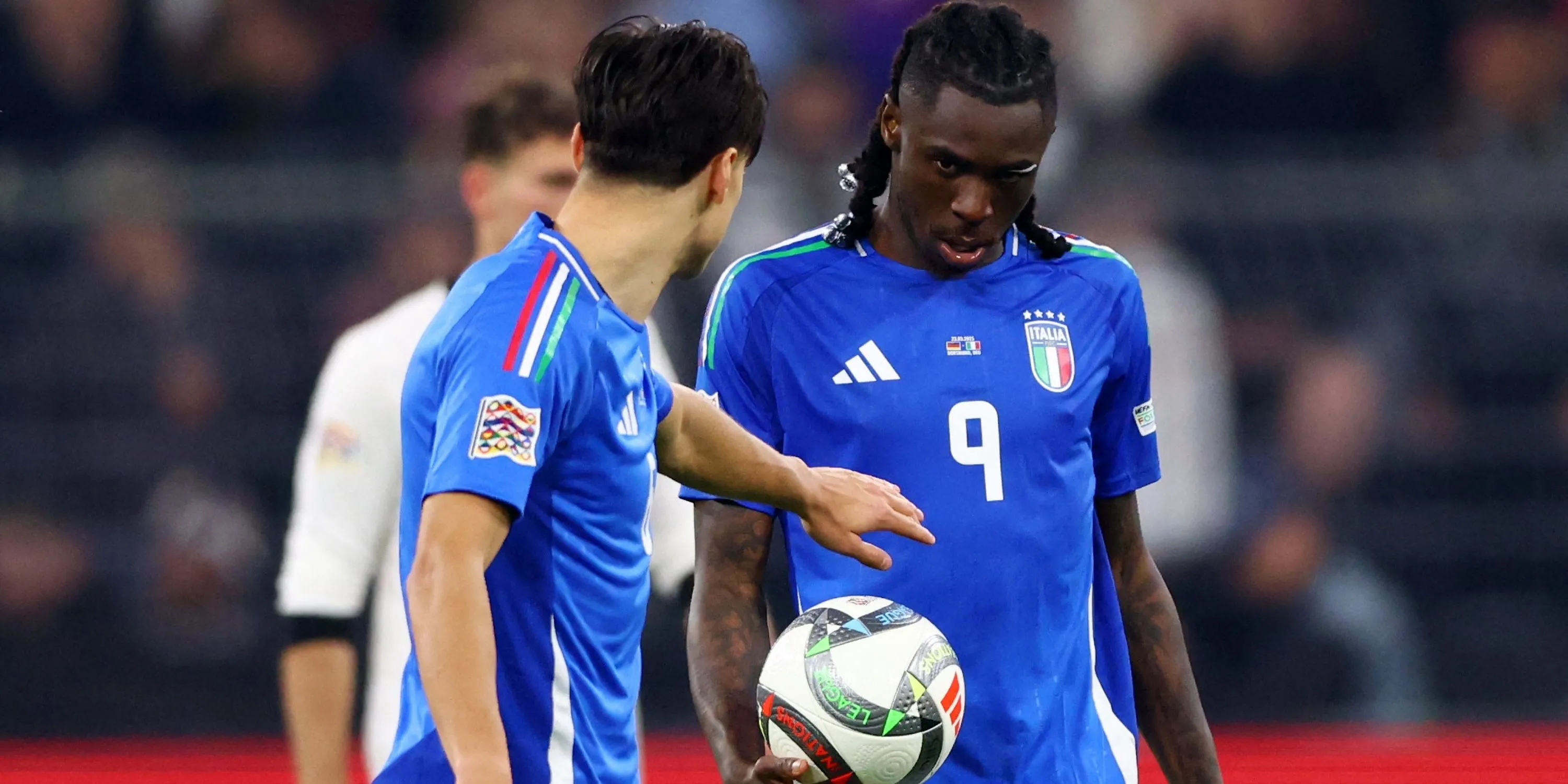 Moise Kean ăn mừng bàn thắng cho đội tuyển Ý