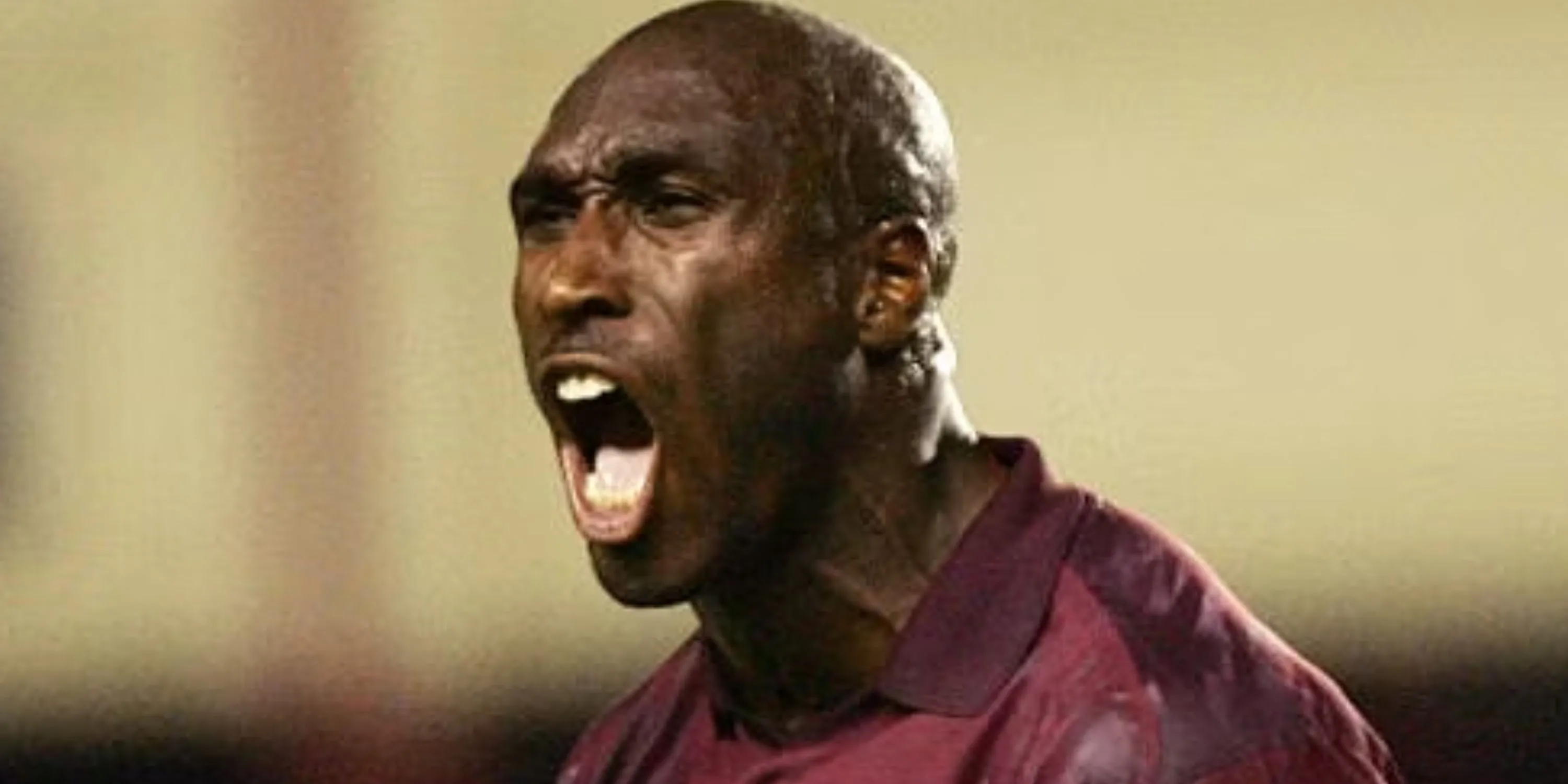 Trung vệ Sol Campbell trong màu áo Arsenal