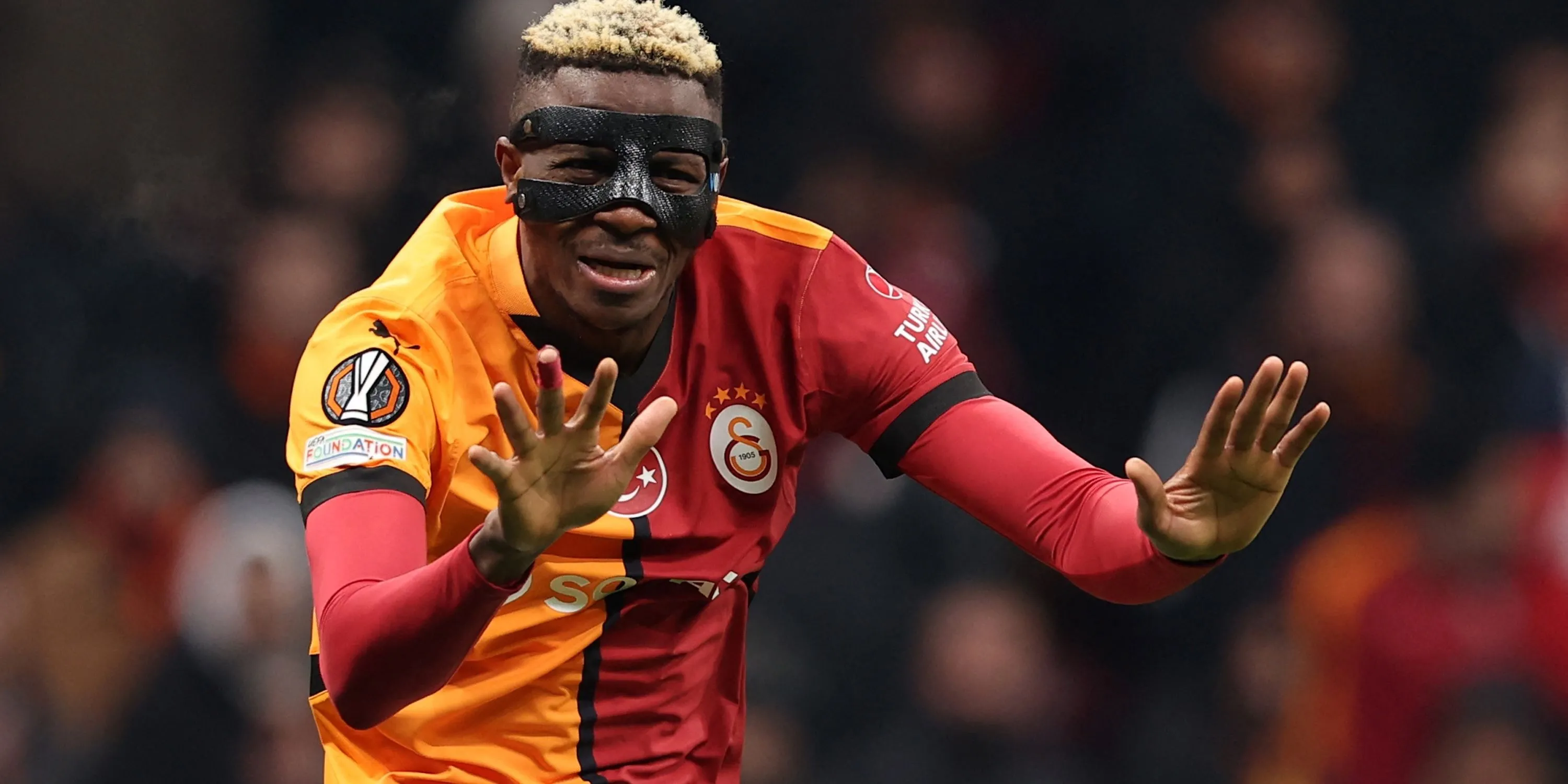 Victor Osimhen trong màu áo Galatasaray, được cho là mục tiêu của Chelsea