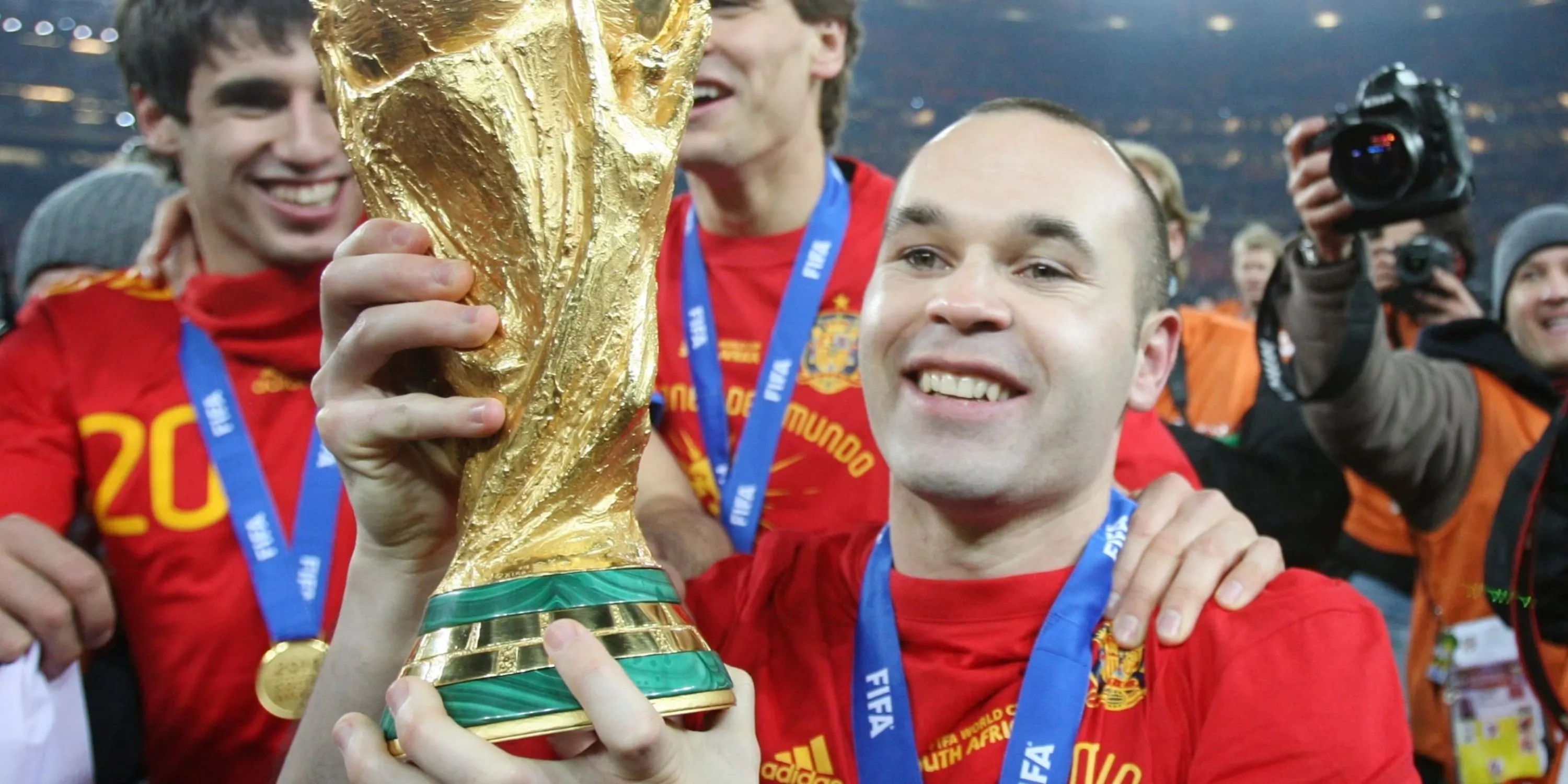 Andres Iniesta - Huyền thoại Barcelona và Tây Ban Nha