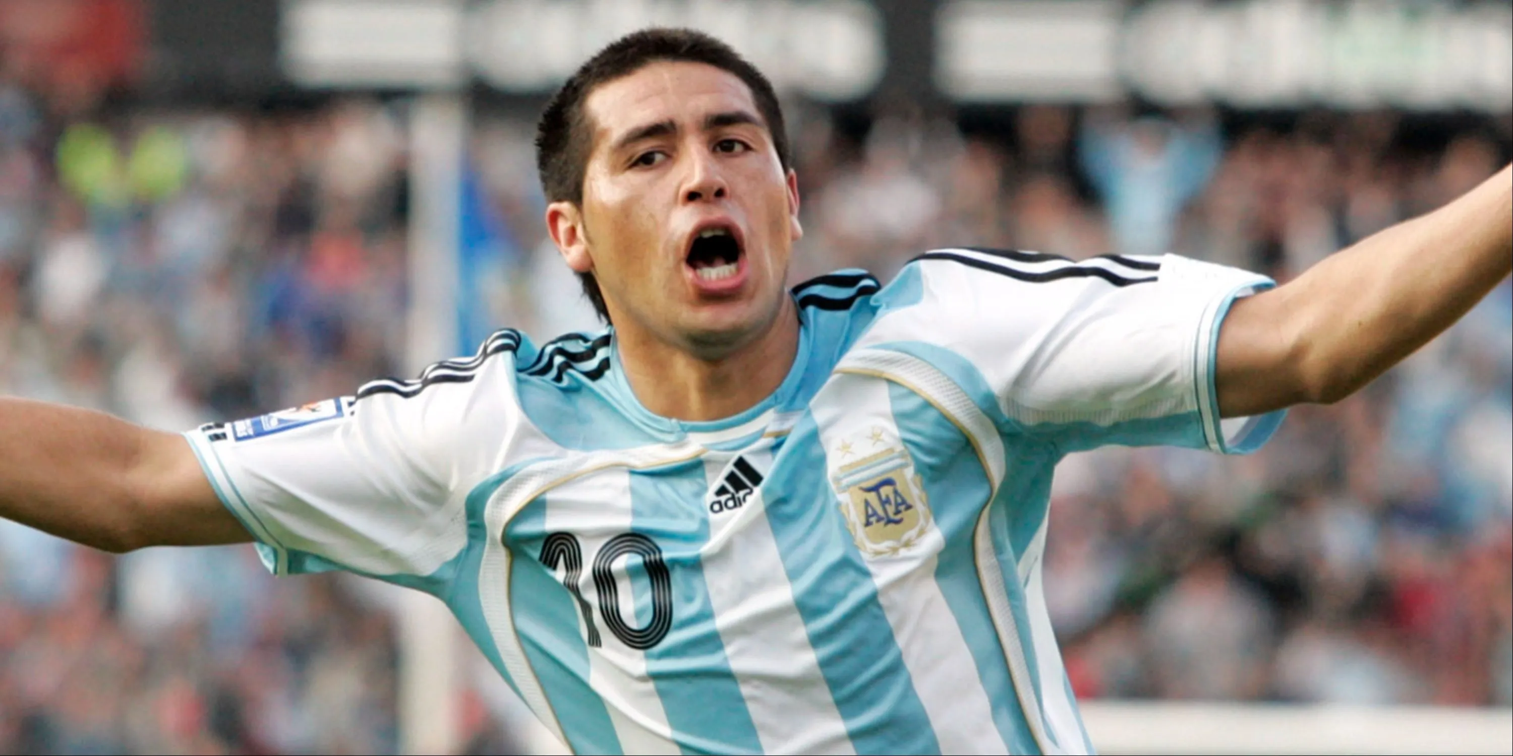 Juan Roman Riquelme - Huyền thoại bóng đá Argentina