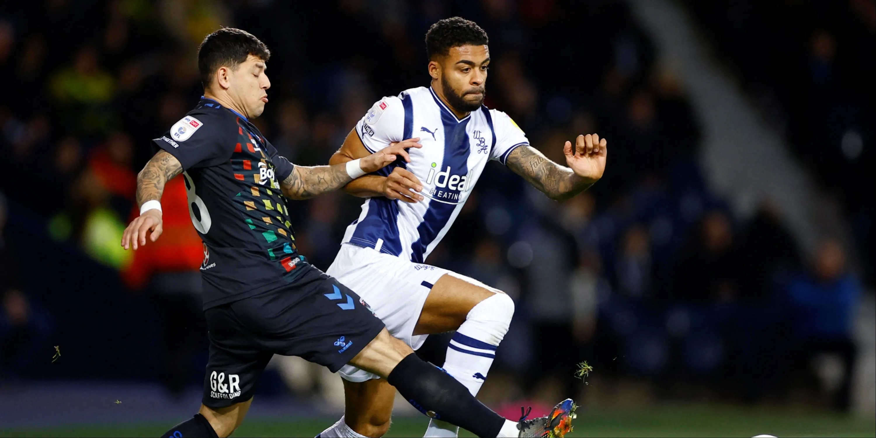 Darnell Furlong, hậu vệ phải của West Brom, người có thể bị Charlie Tasker cạnh tranh vị trí.
