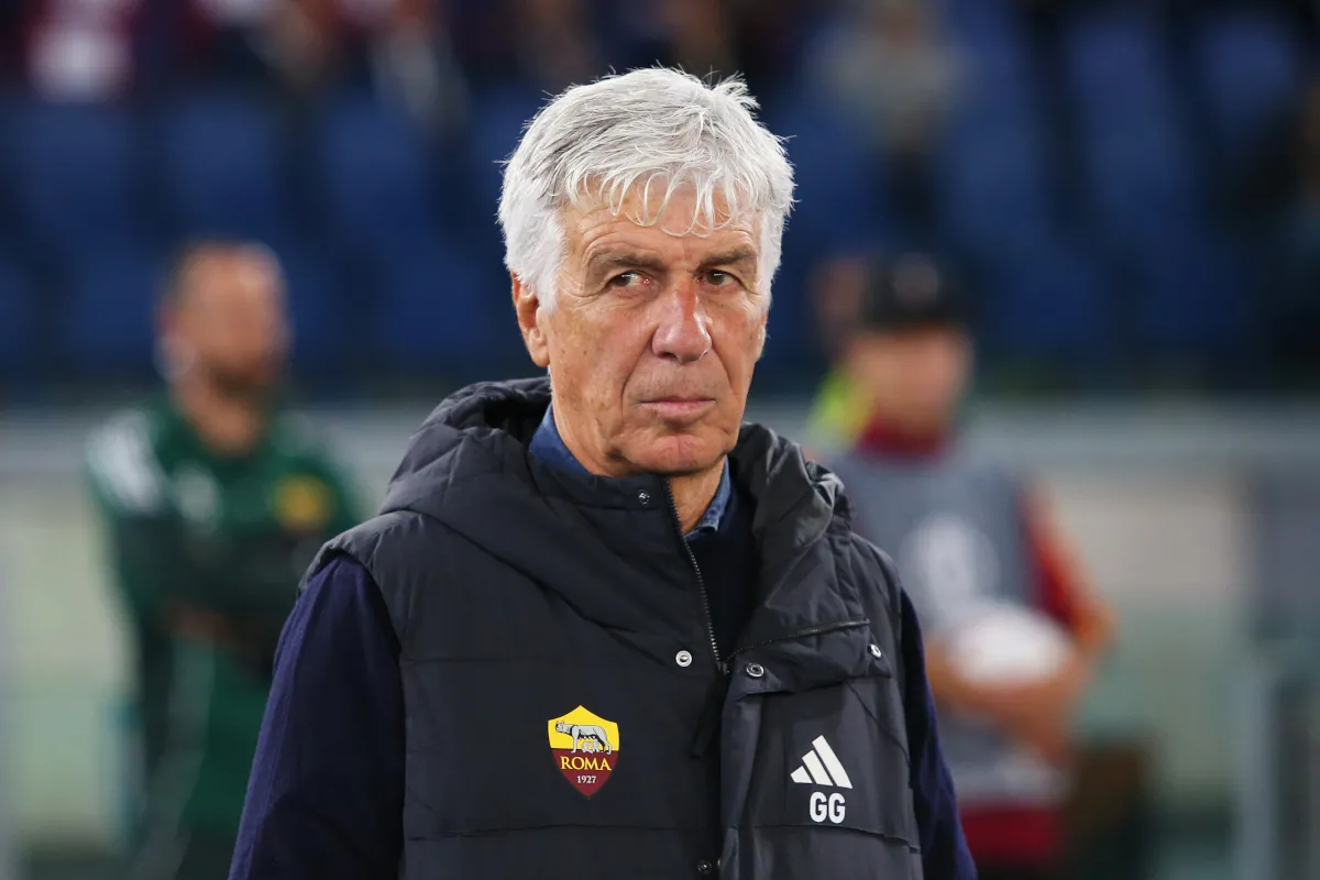 Gian Piero Gasperini, huấn luyện viên trưởng AS Roma, tập trung vào việc điều chỉnh chiến thuật để thích nghi với các đối thủ khác nhau